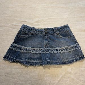 Y2K grunge mini skirt